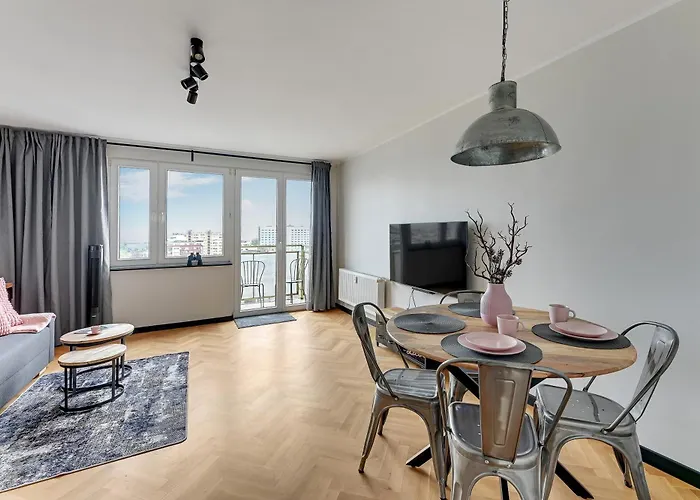 Wladyslawa Iv By Downtown Gdynia